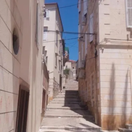Keti * Milna (Brac)