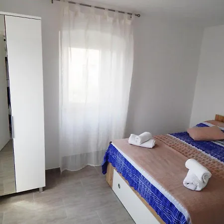 Keti Milna (Brac)