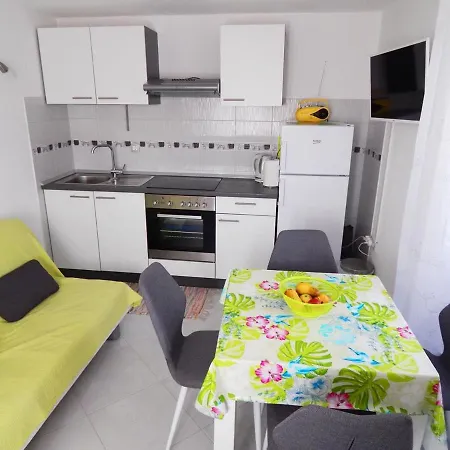 Apartamento Keti Milna (Brac)